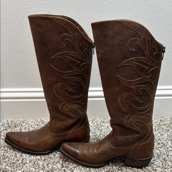 Ariat Genuine Leather Cowboy Boots - Picture 13 of 16